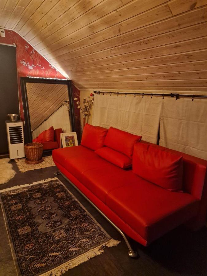 Charming Room With Big Bed Lulea Exterior photo